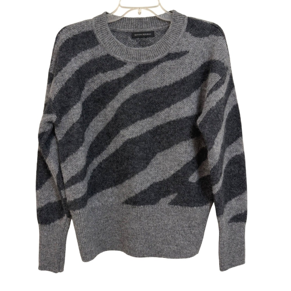 Banana‎ Republic Gray Zebra Alpaca Blend Crew Neck Sweater Sz S Animal Print EUC